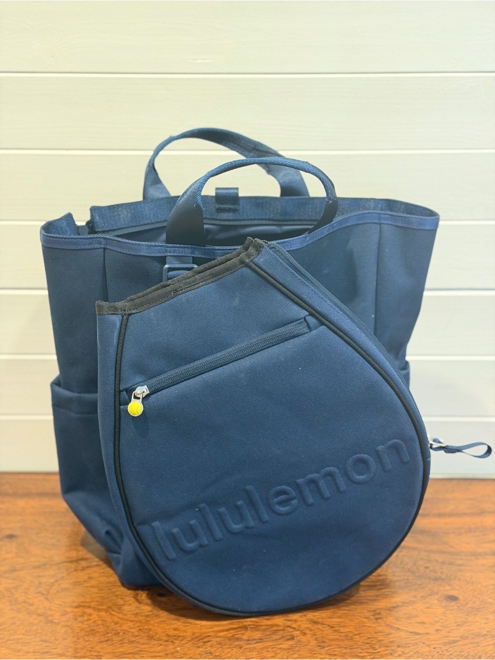 Lululemon Racket Bag 19L - Navy